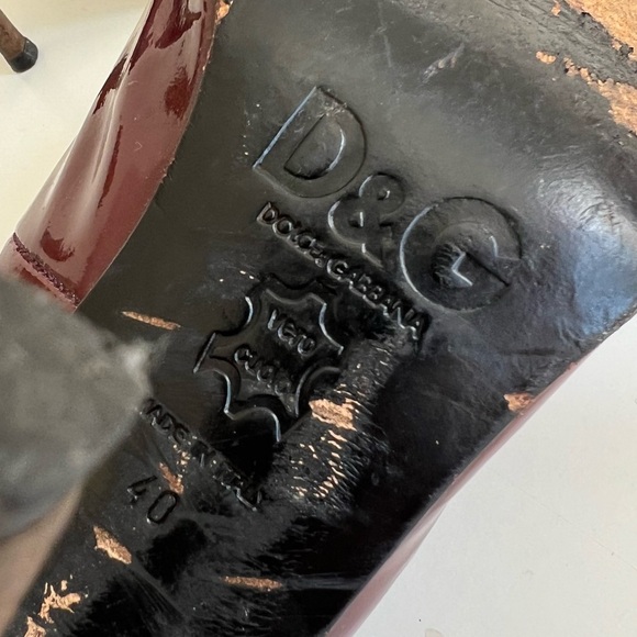 DOLCE & GABBANA Patent Leather Pumps in Eggplant Purple Size 40 US 9.5 - Picture 9 of 13